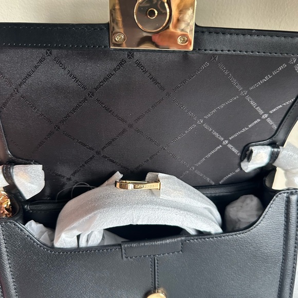 Michael kors bag - Picture 3 of 4